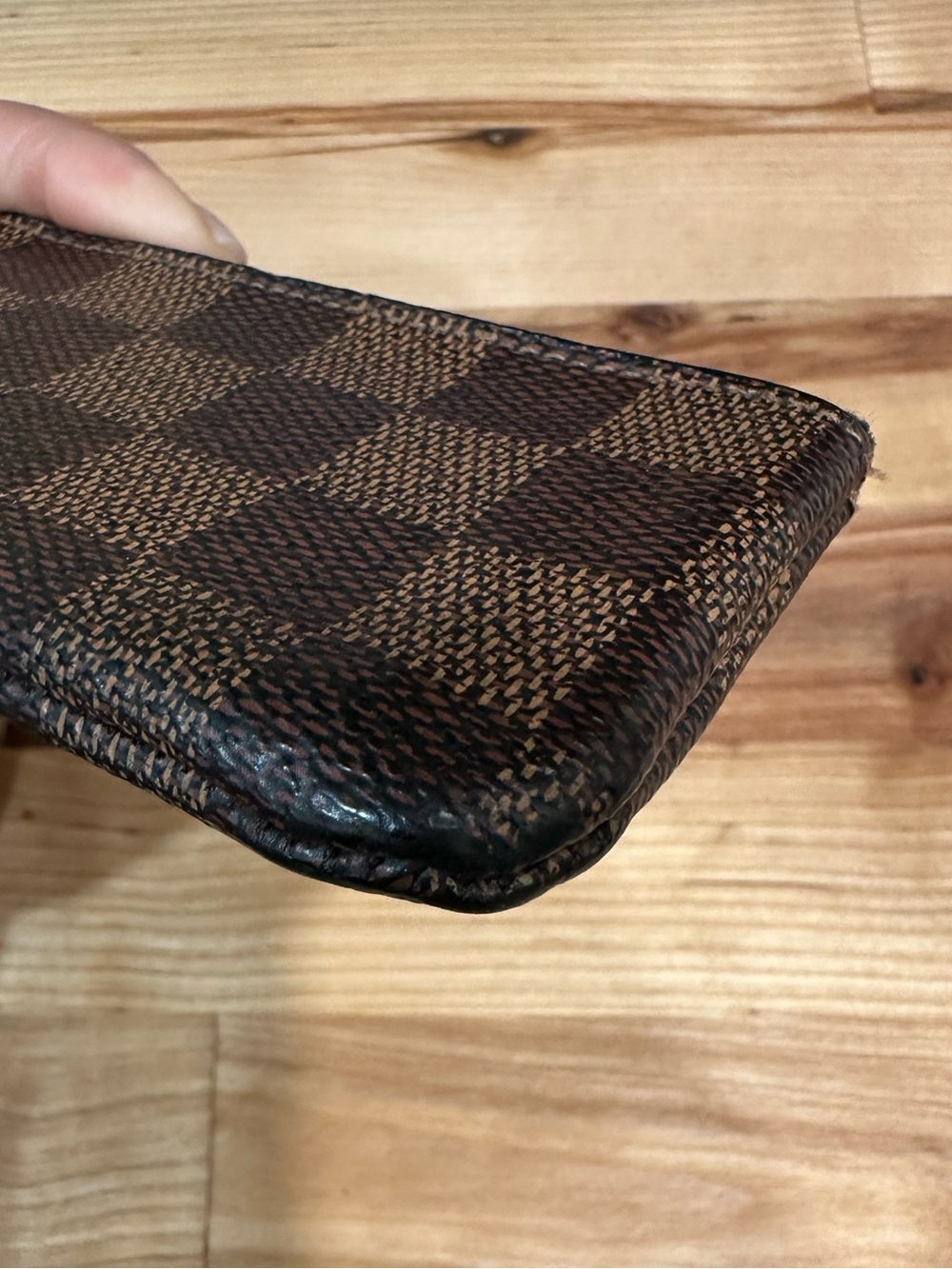 Louis Vuitton Damier Ebene Key Pouch; Pre-loved - Picture 8 of 11